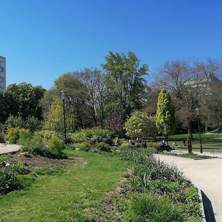 Le Nid Douillet En Plein Centre Apartment Levallois-Perret Bagian luar foto